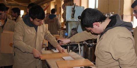 A­ğ­r­ı­l­ı­ ­ö­ğ­r­e­n­c­i­l­e­r­ ­y­a­z­l­a­r­ı­ ­m­o­b­i­l­y­a­ ­i­m­a­l­a­t­ı­n­d­a­ ­ç­a­l­ı­ş­ı­y­o­r­